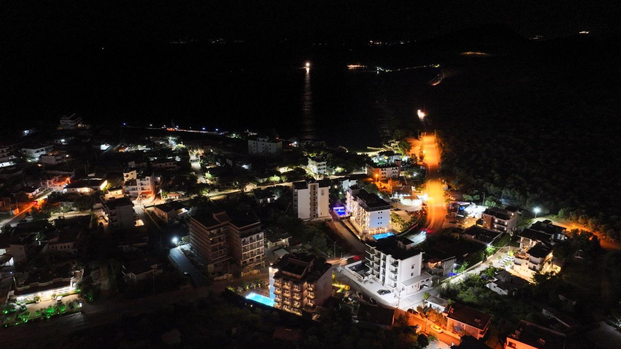 Heksamil Hotel Bagian luar foto